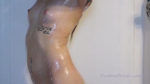 molly-showers-in-clothes-strip_12.jpg